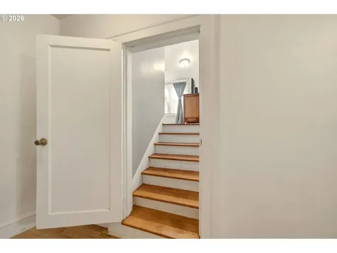 6220 NE 42nd Avenue Portland OR 97218