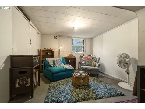 6220 NE 42nd Avenue Portland OR 97218