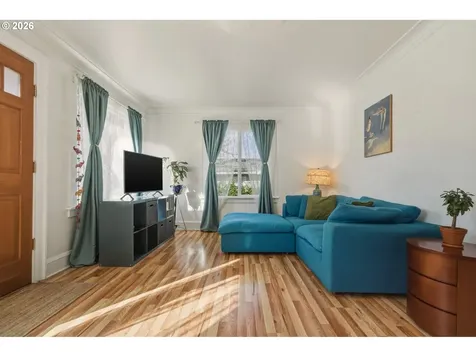 6220 NE 42nd Avenue Portland OR 97218