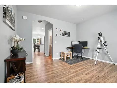 2137 N Q Street Washougal WA 98671