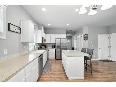 2137 N Q Street Washougal WA 98671