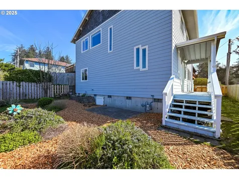 5312 NE Lucky Gap Street Newport OR 97365