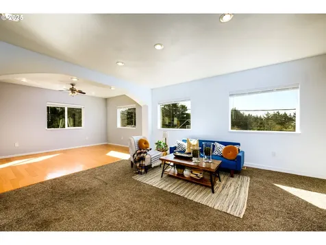 5312 NE Lucky Gap Street Newport OR 97365