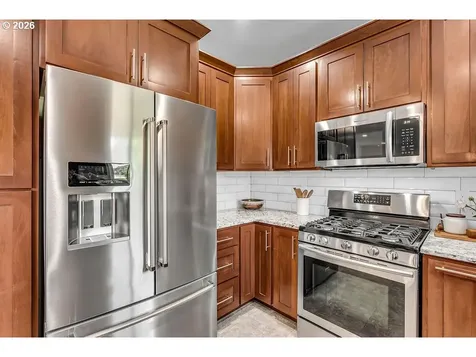 1149 Dahlia Street Woodburn OR 97071