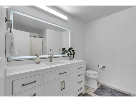 1149 Dahlia Street Woodburn OR 97071