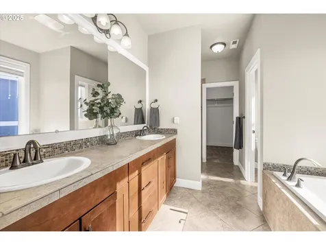 13657 SE Mountain Crest Drive Happy Valley OR 97086