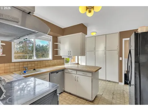 1001 SE 130th Avenue Portland OR 97233