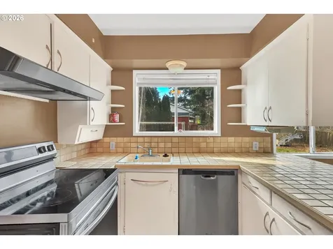 1001 SE 130th Avenue Portland OR 97233