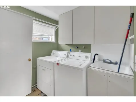 1001 SE 130th Avenue Portland OR 97233