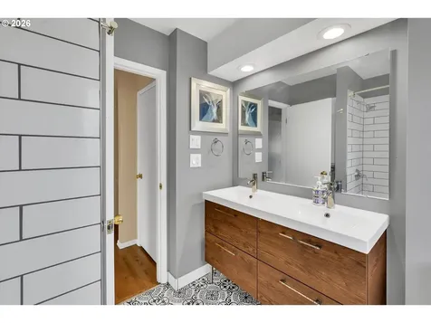 1001 SE 130th Avenue Portland OR 97233
