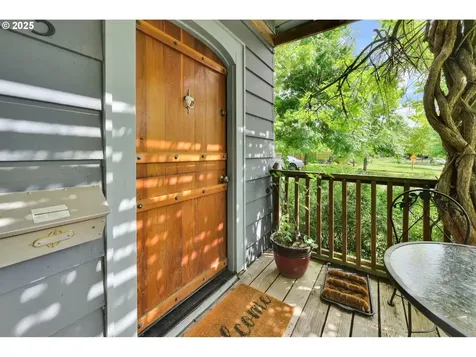 2695 Kincaid Street Eugene OR 97405