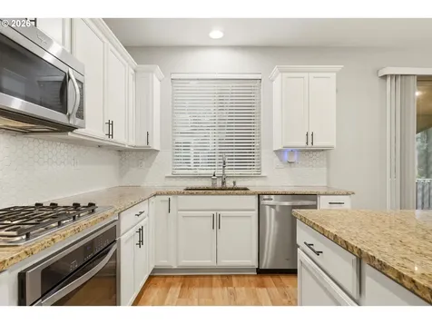 14231 SW Walnut Creek Court Portland OR 97223