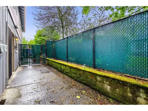 7555 N Portsmouth Avenue Portland OR 97203