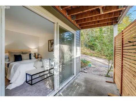 4610 Lower Drive Lake Oswego OR 97035