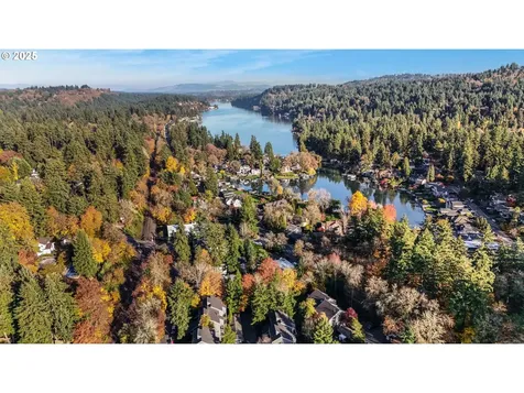 4610 Lower Drive Lake Oswego OR 97035