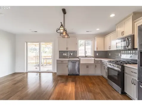 506 E Jones Street Yacolt WA 98675