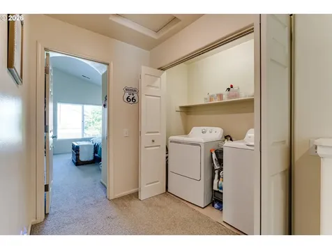5304 Wales Drive Eugene OR 97402