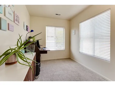 5304 Wales Drive Eugene OR 97402