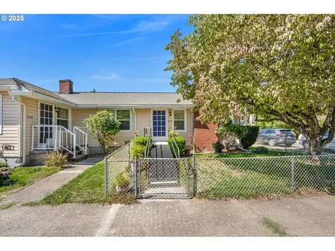 6134 NE Multnomah Street Portland OR 97213
