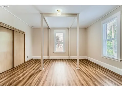 4504 SE 85th Avenue Portland OR 97266