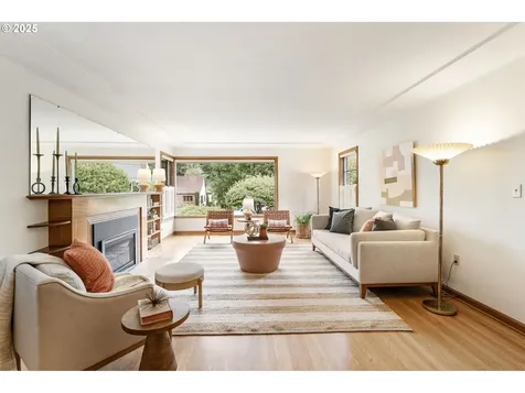 3736 SE Tolman Street Portland OR 97202