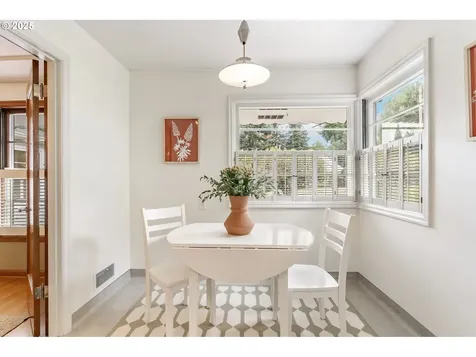 3736 SE Tolman Street Portland OR 97202