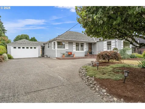 3736 SE Tolman Street Portland OR 97202