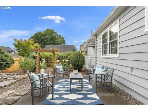 3736 SE Tolman Street Portland OR 97202