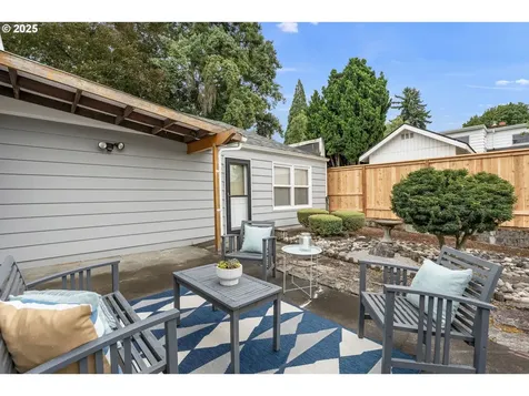 3736 SE Tolman Street Portland OR 97202