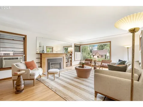 3736 SE Tolman Street Portland OR 97202