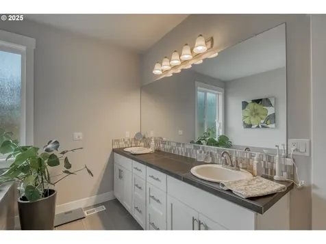 1773 Silverstone Drive Forest Grove OR 97116