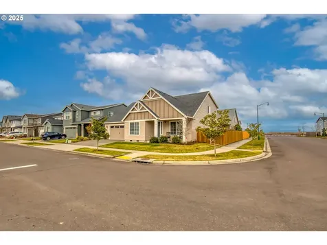 1773 Silverstone Drive Forest Grove OR 97116