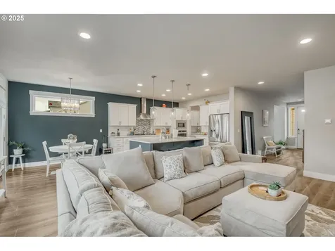 1773 Silverstone Drive Forest Grove OR 97116