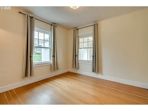 200 Columbia Street Cathlamet WA 98612