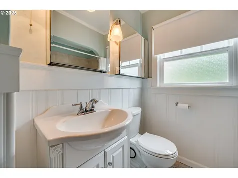 200 Columbia Street Cathlamet WA 98612