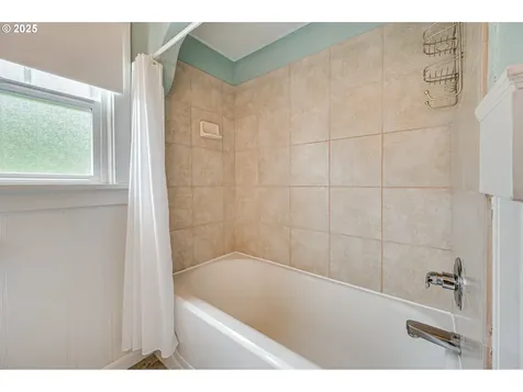 200 Columbia Street Cathlamet WA 98612