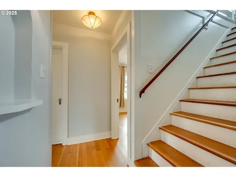 200 Columbia Street Cathlamet WA 98612