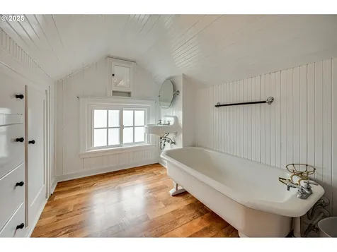 200 Columbia Street Cathlamet WA 98612