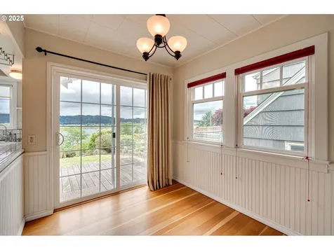 200 Columbia Street Cathlamet WA 98612