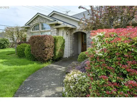 2286 NW Michelbook Lane Mcminnville OR 97128