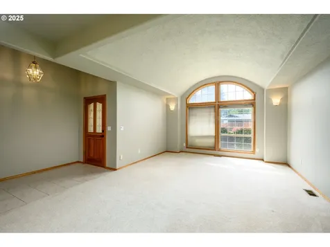 2286 NW Michelbook Lane Mcminnville OR 97128