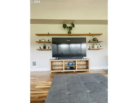 922 Fern Place Reedsport OR 97467