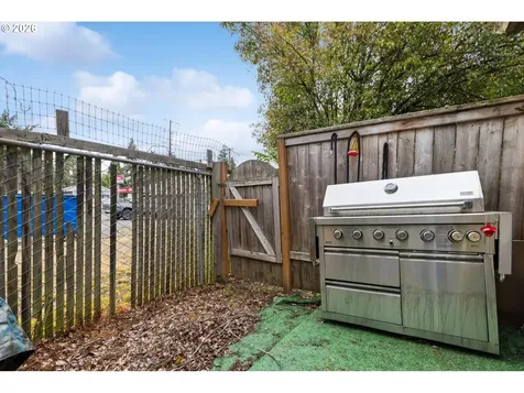 2523 SE 138th Avenue Portland OR 97236