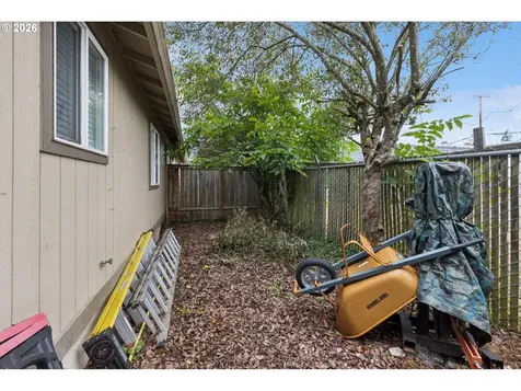 2523 SE 138th Avenue Portland OR 97236