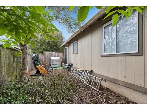 2523 SE 138th Avenue Portland OR 97236