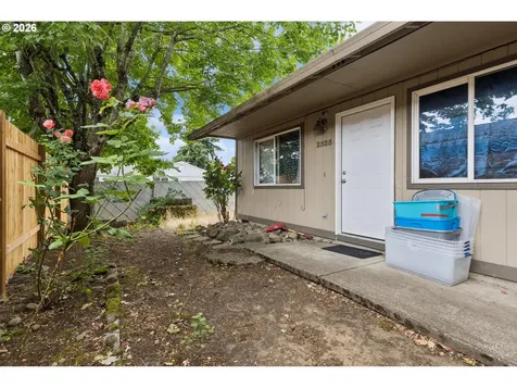 2523 SE 138th Avenue Portland OR 97236