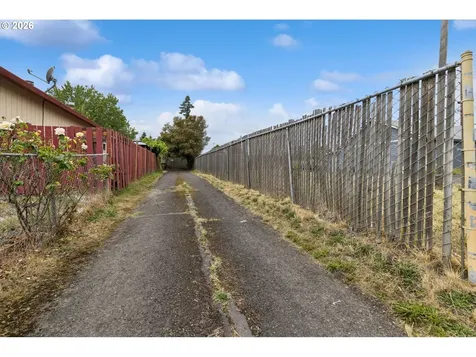 2523 SE 138th Avenue Portland OR 97236