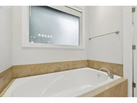 10727 SW Nelson Street Tualatin OR 97062