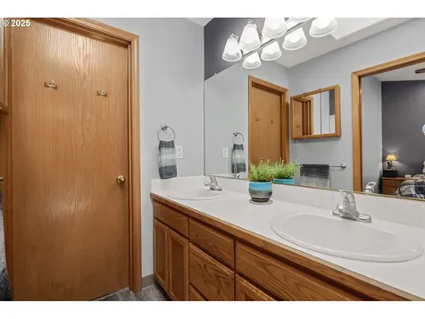 33447 SW Sequoia Street Scappoose OR 97056