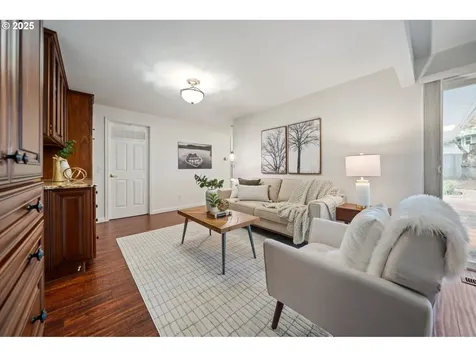 15920 SW Stratford Loop Portland OR 97224